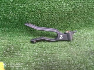 кронштейн радиатора Opel Astra H рестайлинг (2006—2014) 2012, 1.6i Z16XER, 13162131