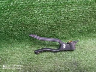 кронштейн радиатора Opel Astra H рестайлинг (2006—2014) 2012, 1.6i Z16XER, 13162131