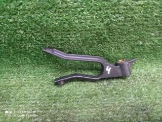 кронштейн радиатора Opel Astra H рестайлинг (2006—2014) 2012, 1.6i Z16XER, 13162131