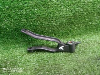 кронштейн радиатора Opel Astra H рестайлинг (2006—2014) 2012, 1.6i Z16XER, 13162131