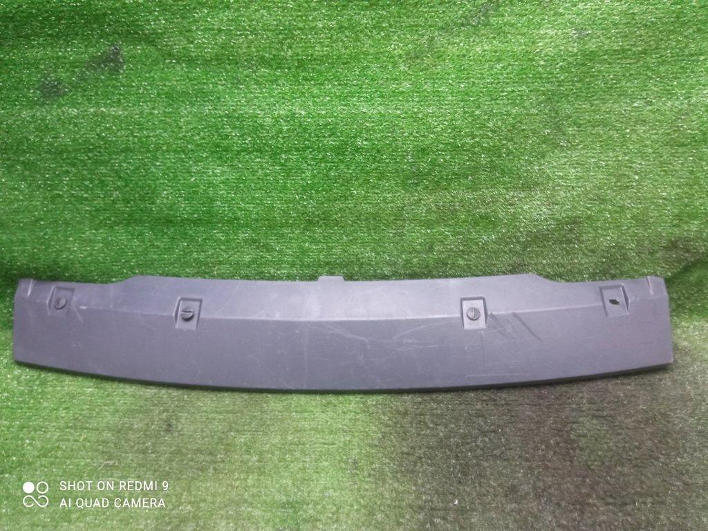 накладка на бампер Land Rover Discovery IV (2009—2013) 2010, AH2217K950AB - фото №1