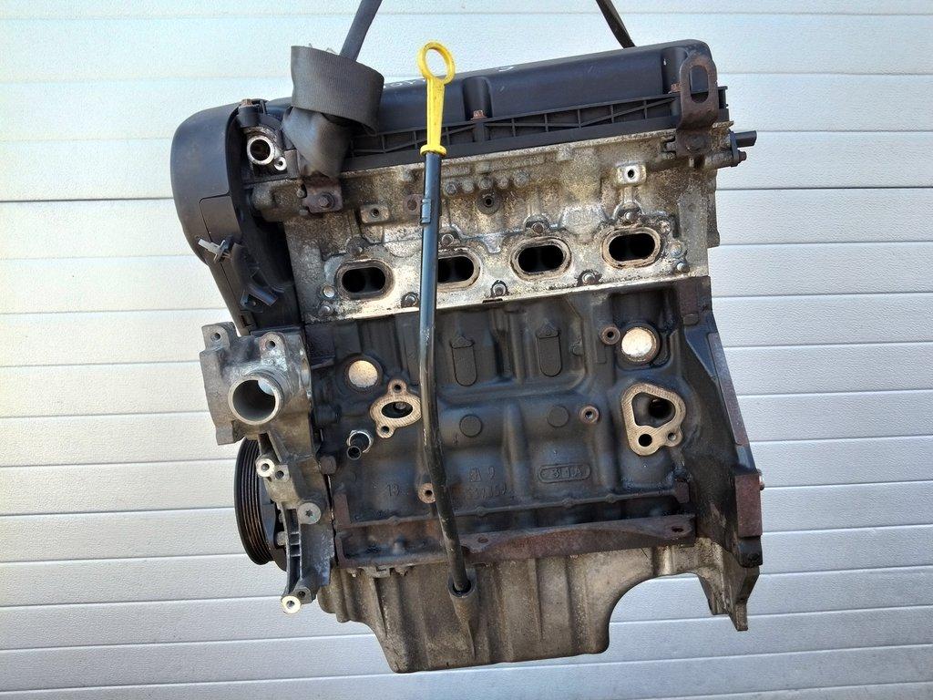 двигатель Opel Astra J рестайлинг (2012—2018) 2013, Название двигателя 1.6i A16XER, 55581163 - фото №1