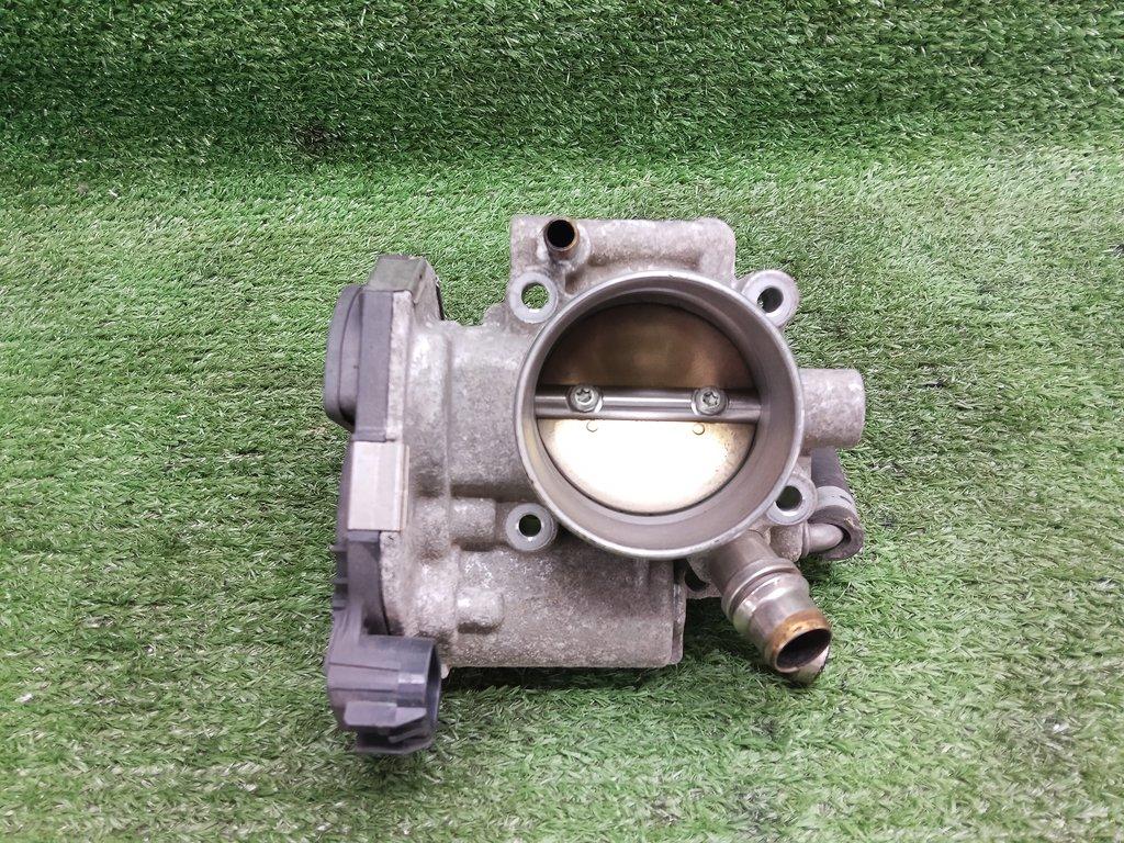 заслонка дроссельная Opel Astra J (2009—2012) 2011, Название двигателя 1.6i A16XER, 55561495 - фото №1