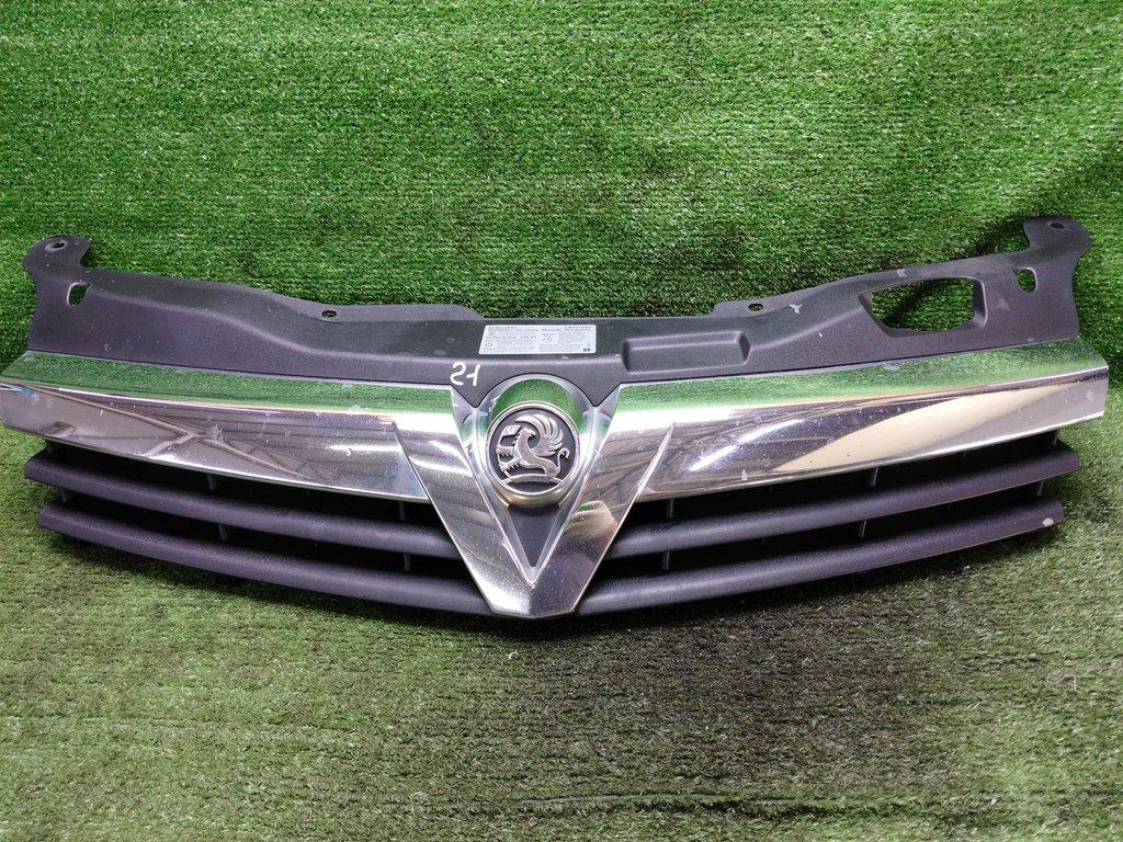 решетка радиатора Opel Astra H (2004—2007) 2007, Название двигателя 1.8i Z18XE, 13108466 - фото №1