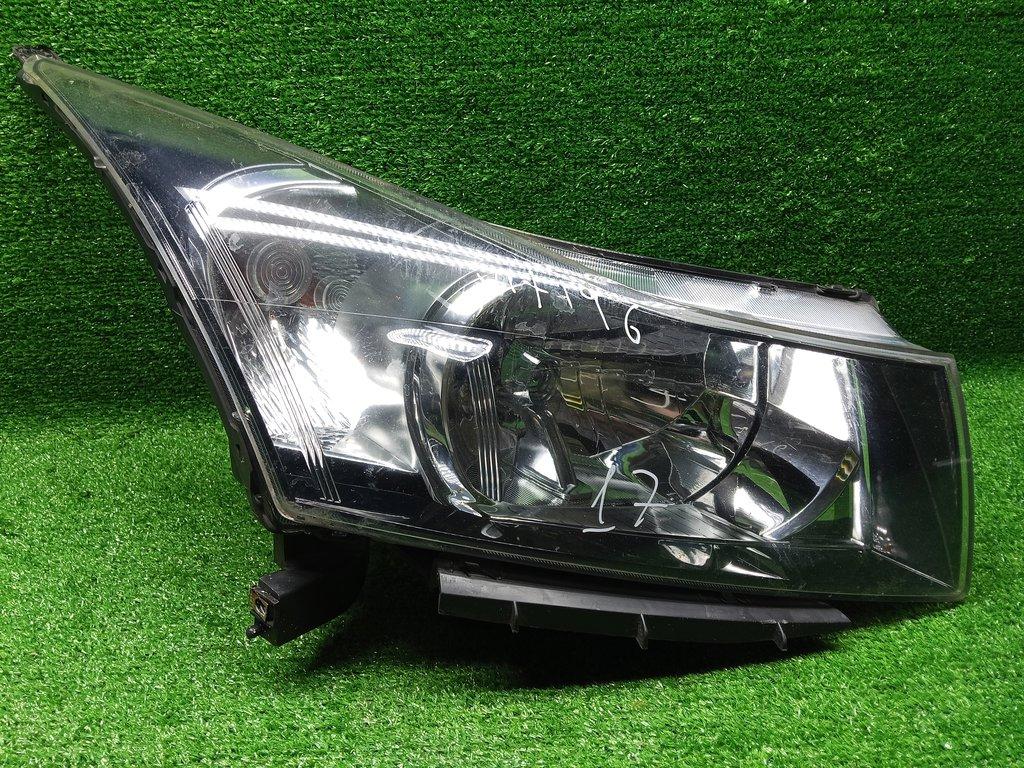 фара правая Chevrolet Cruze I (2009—2012) 2010, Название двигателя 1.8i F18D4, 95137776 - фото №1