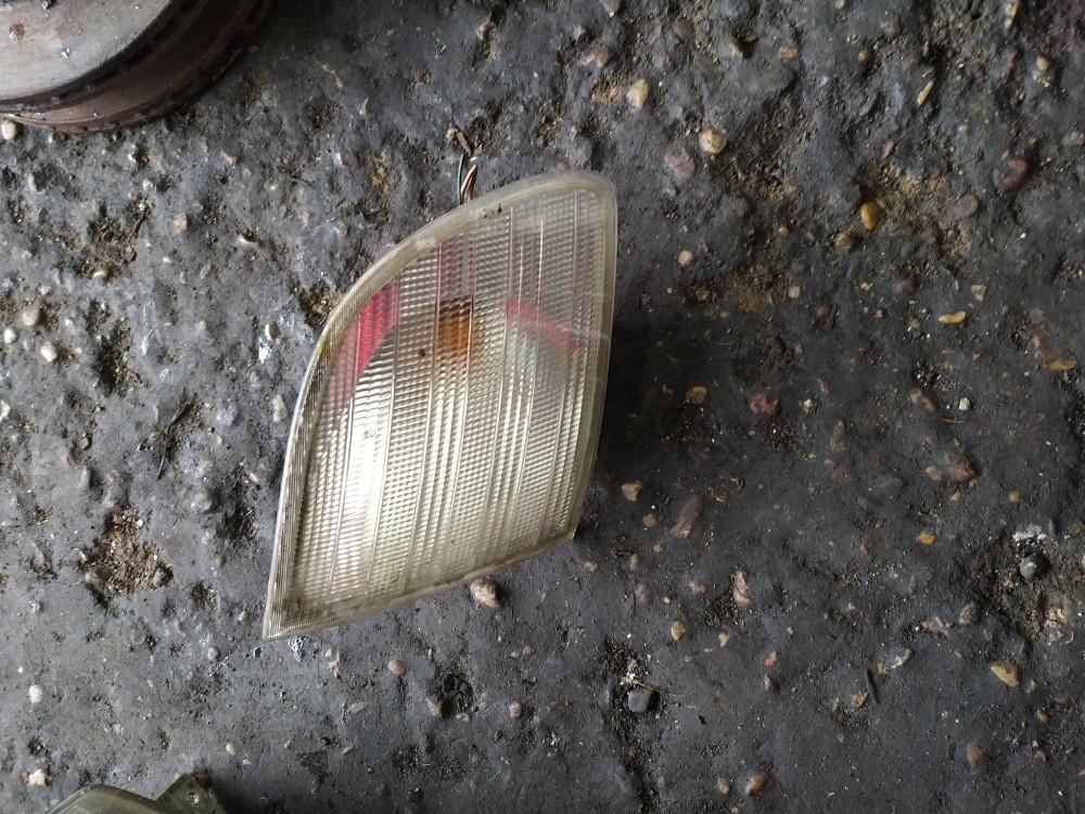 поворотник левый Mercedes-Benz Vito W638 2001, 2.2 л., OM 611LA (75 KW CDI), дизель - фото №1