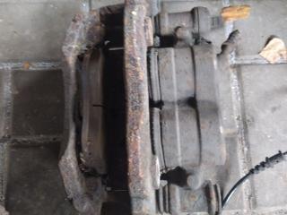 суппорт передний правый Mercedes-Benz Sprinter 2 поколение (W906) 2009, 2.1 л., OM 646.984, дизель, микроавтобус