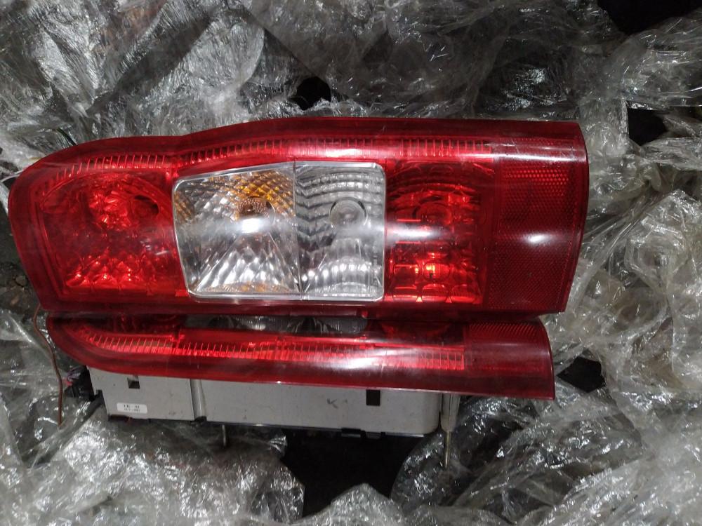 фонарь задний правый Ford Transit 7 поколение 2007, 2.2 л., дизель - фото №1