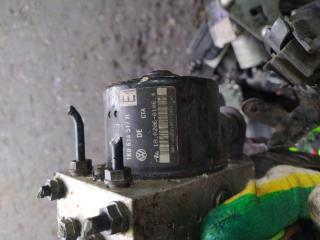 блок ABS Volkswagen Touran 1 поколение 2005, 2.0 л., AZV, дизель, минивэн, 1KO907379K