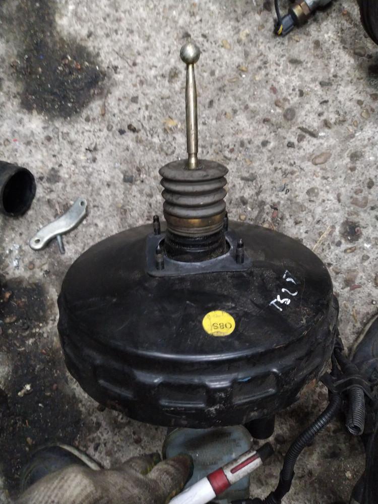 вакуумный усилитель тормозов Volkswagen Transporter T5 2008, 2.5 л., дизель, микроавтобус - фото №1