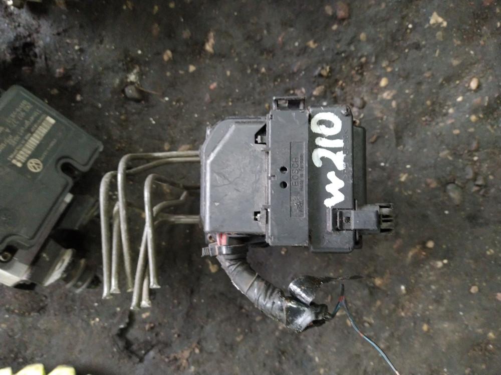 блок ABS Mercedes-Benz E-Класс W210/S210 1999, 2.2 л., OM 611.961, дизель, седан, MR249754 - фото №1