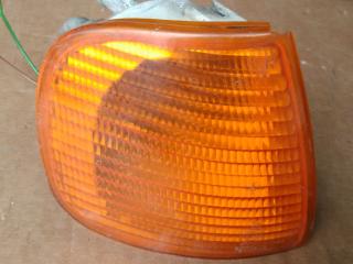 поворотник правый Volkswagen Caddy 2 поколение 1997, 1.9 л., дизель, МКПП, универсал