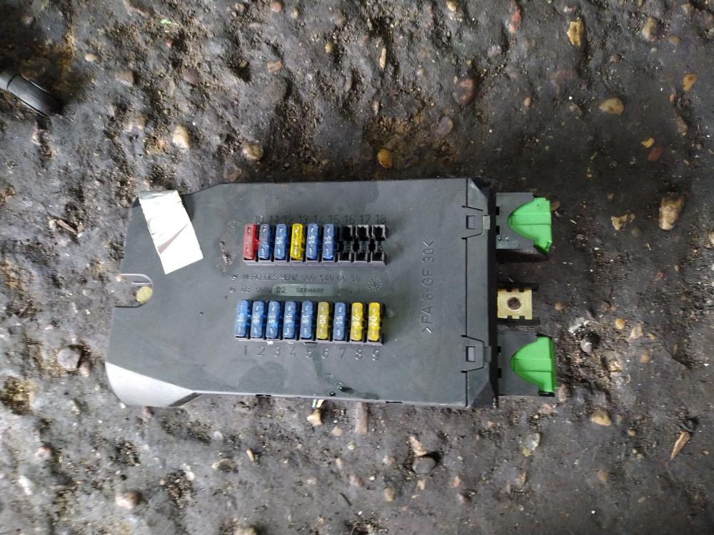 распределитель тока Mercedes-Benz Vito W638 2001, 2.2 л., OM 611LA (75 KW CDI), дизель - фото №1