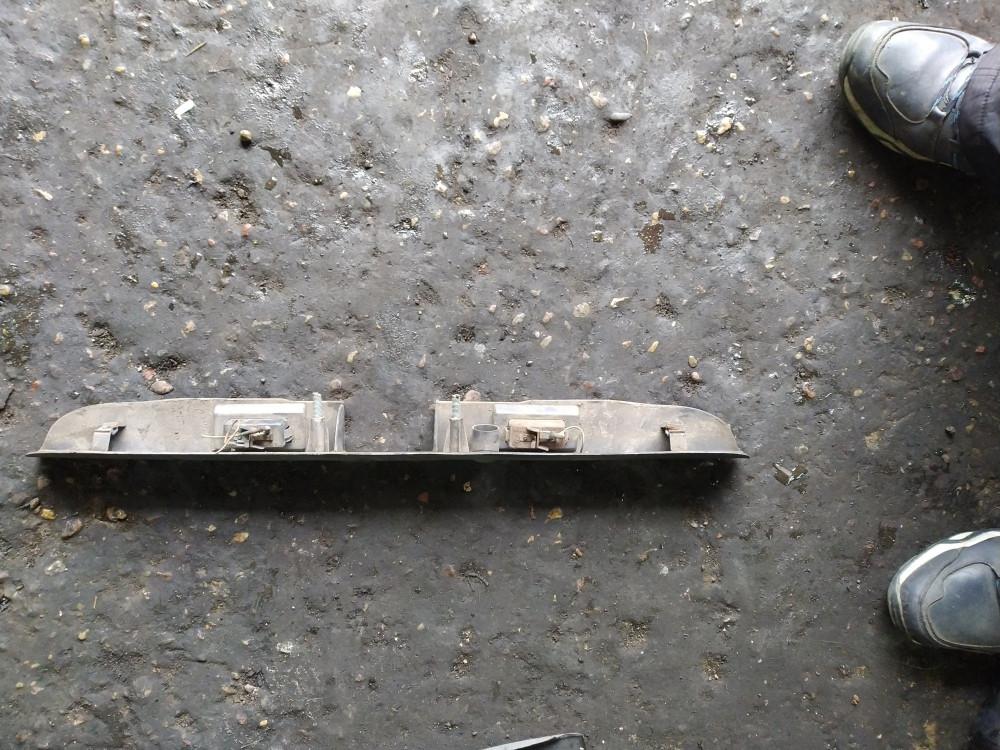 подсветка номера Mercedes-Benz Vito W638 2001, 2.2 л., OM 611LA (75 KW CDI), дизель - фото №1