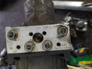 блок ABS Mercedes-Benz Vito W638 2001, 2.2 л., OM 611LA (75 KW CDI), дизель, A0004461289