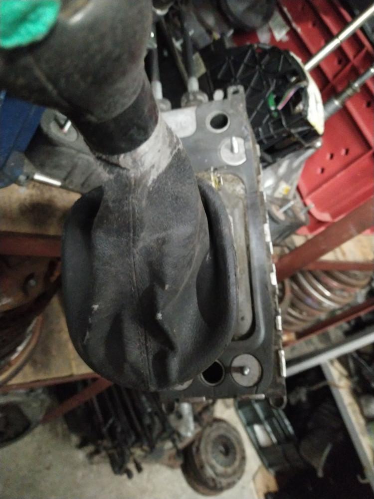 кулиса Volkswagen Touran 1 поколение 2003, 1.9 л., дизель, минивэн - фото №1