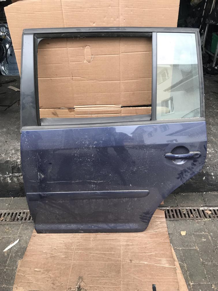 дверь задняя левая Volkswagen Touran 1 поколение 2006, 1.9 л., дизель, минивэн - фото №1