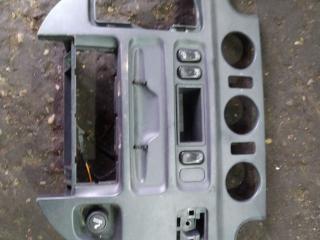 пластик Mercedes-Benz Sprinter 1 поколение (W901-905) 2000, 2.1 л., OM 611.981, дизель, микроавтобус