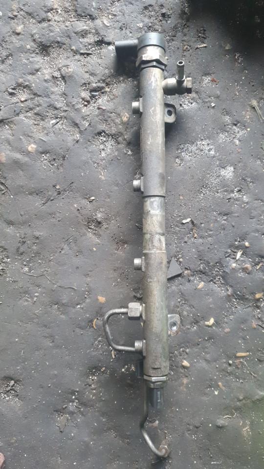 топливная рампа Mercedes-Benz Sprinter 2 поколение (W906) 2009, 2.2 л., МКПП, микроавтобус - фото №1