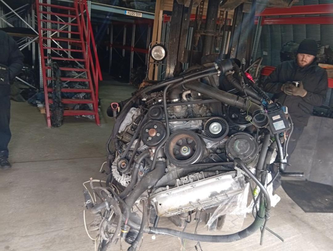 двигатель Mercedes-Benz S-Класс W220 1998, 3.2 л., бензин, АКПП, седан, 112944 - фото №1