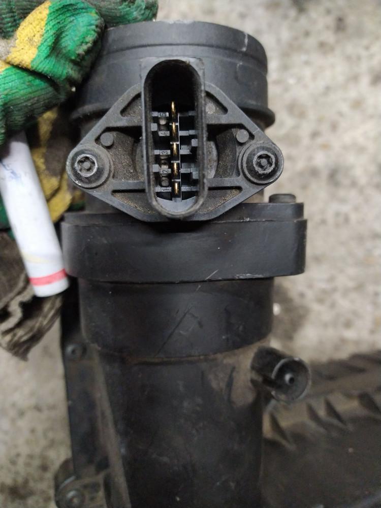 корпус воздушного фильтра Mercedes-Benz E-Класс W210/S210 1997, 3.0 л., OM 606.962, дизель, седан - фото №1