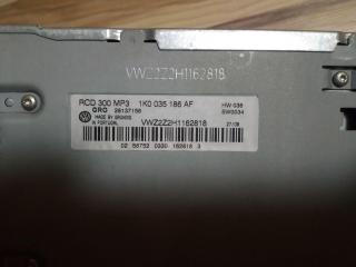 магнитола Volkswagen Golf 5 поколение 2005, 1.6 л., бензин, хетчбэк 5 дв.