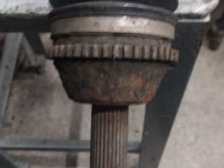 полуось передняя левая (приводной вал, ШРУС) Ford Transit 6 поколение 2006