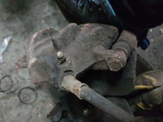 суппорт задний левый Citroen Berlingo 1 поколение (M49) 2000, 1.9 л., дизель