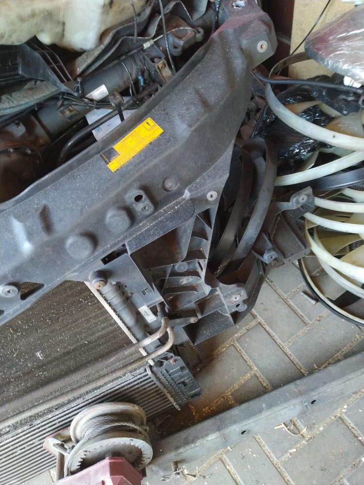 передняя панель крепления облицовки (телевизор) Mercedes-Benz Sprinter 2 поколение (W906) 2009, 2.1 л., OM 646.984, дизель, микроавтобус - фото №1