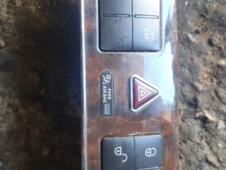 кнопка аварийной сигнализации Mercedes-Benz C-Класс W203/S203/CL203 2004, 2.2 л.