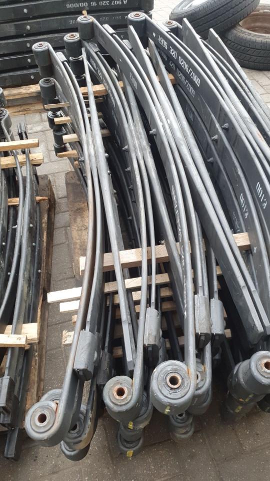 рессора задняя Mercedes-Benz Sprinter 3 поколение (W907) 2018, 2.2 л. - фото №1