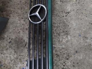 решетка радиатора Mercedes-Benz Vito W638 2003, 2.2 л., дизель