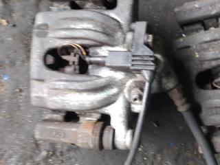 суппорт передний левый Mercedes-Benz Vito W639 2005, 2.2 л.