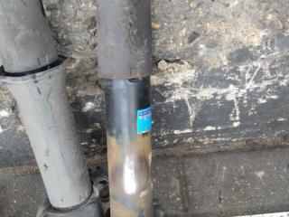 амортизатор передний левый Mercedes-Benz Sprinter 1 поколение (W901-905) [рестайлинг] 2002, 2.2 л., дизель