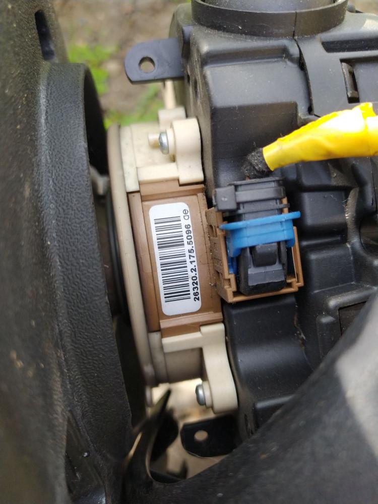 шлейф руля IVECO Daily 4 поколение 2011, 2.3 л., F1AE0481FA, дизель - фото №1