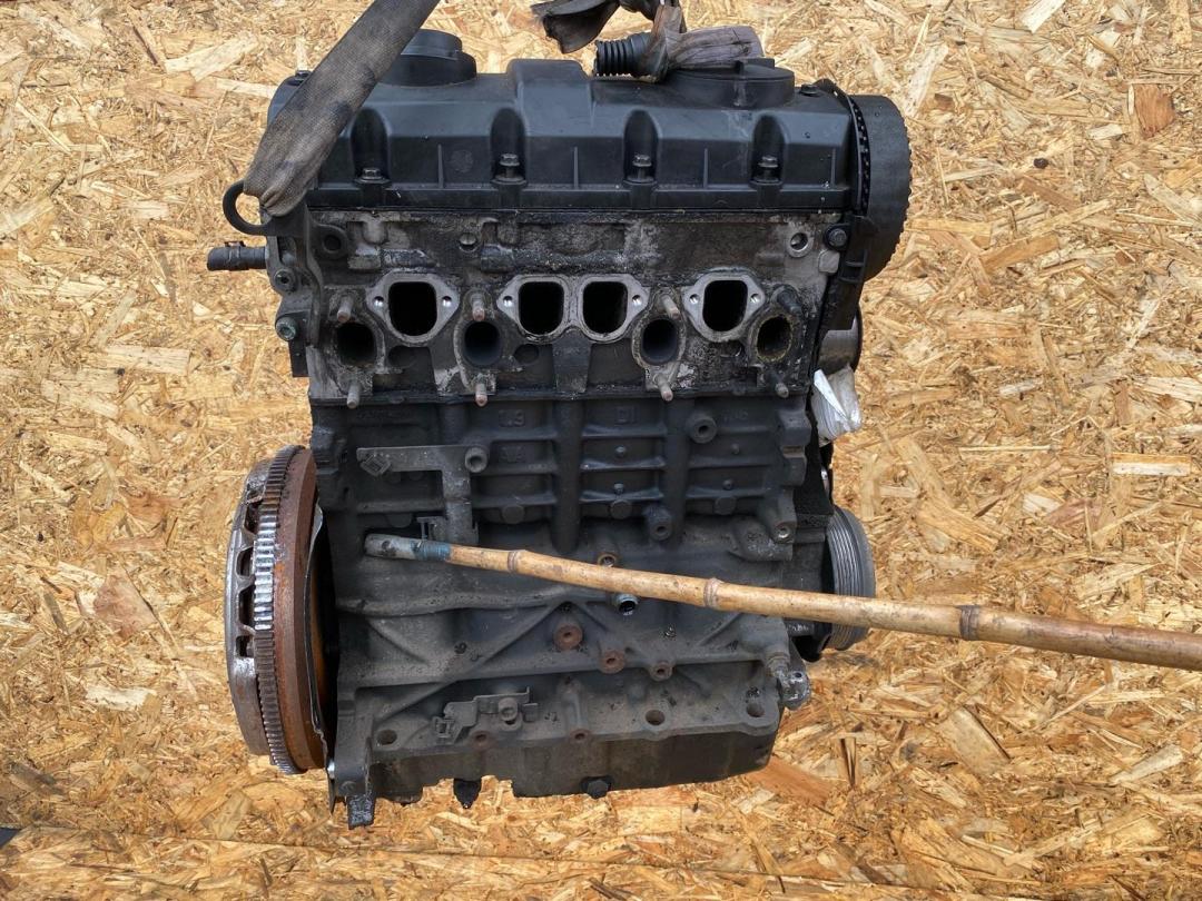 двигатель Volkswagen Bora 1 поколение 2003, 1.9 л., ARL, дизель, МКПП, хетчбэк 5 дв., ARL - фото №1