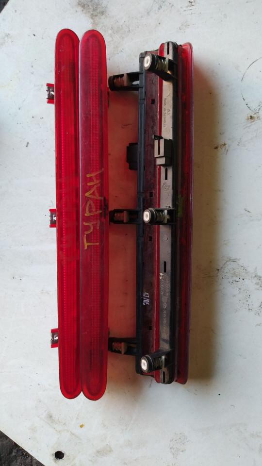 дополнительный стоп-сигнал Volkswagen Touran 1 поколение 2005, 1.9 л. - фото №1