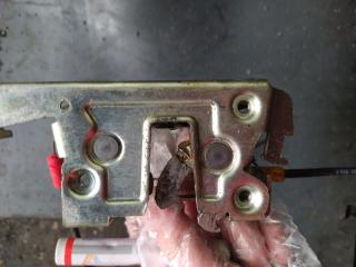 замок двери сдвижной Renault Master 2 поколение [рестайлинг] 2008, 2.5 л., G9U 724, дизель, микроавтобус