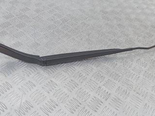 щеткодержатель (поводок стеклоочистителя, дворник) Renault Scenic 2 поколение 2004, 1.9 л., дизель, 8200113230