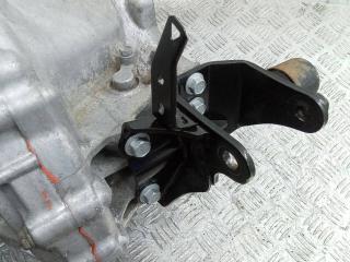 кронштейн КПП Toyota Verso 1 поколение 2009, 2.0 л., дизель, МКПП