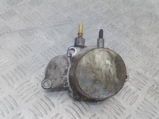 насос вакуумный Opel Astra J 2011