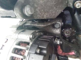 кронштейн генератора Dacia Sandero 1 поколение 2009, 1.2 л., бензин, МКПП