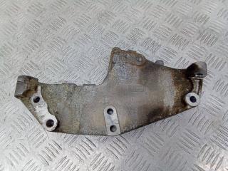 кронштейн двигателя Renault Duster 1 поколение 2010, 1.5 л., дизель, 8200741758