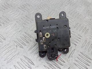моторчик заслонки печки Nissan Almera N16 2001, 3G24030820