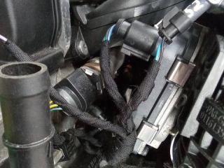 топливная рампа Volkswagen T-Roc 1 поколение 2019, 1.5 л., бензин, МКПП, 05E133320