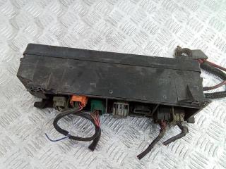 блок предохранителей Chrysler Voyager 3 поколение 1997, 2.4 л., бензин, МКПП, 4707777B