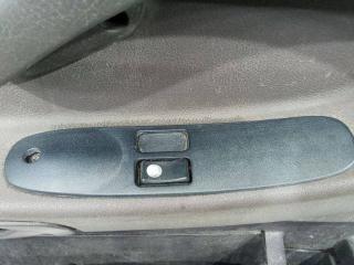 кнопка стеклоподъемника двери передней правой Renault Magnum 3 поколение 2005