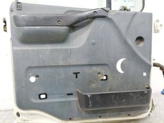 обшивка двери передняя левая DAF XF 105 1999