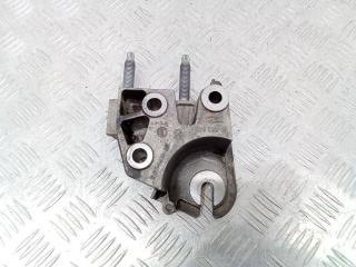 кронштейн двигателя Volvo S40 1 поколение [рестайлинг] 2004, 2.0 л., дизель, МКПП