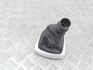 чехол рычага КПП Renault Megane 3 поколение 2009